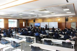 山梨県立吉田高等学校 よのなか科 特別授業2024 第14回が行われました。