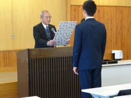 令和６年度納め式が行われました。