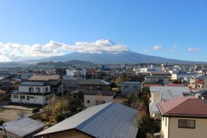 令和６年度後期第１回試験（１・２年生）が始まりました。