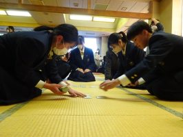令和6年度校内百人一首大会 団体戦 優勝は2年2組！！