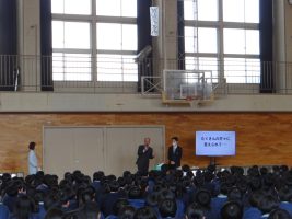 令和６年度退任式・離任式が行われました。