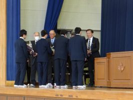 令和６年度退任式・離任式が行われました。