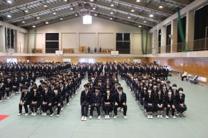 令和６年度記念品贈呈式が行われました。
