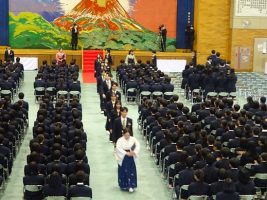 令和６年度 第７５回卒業証書授与式が行われました。