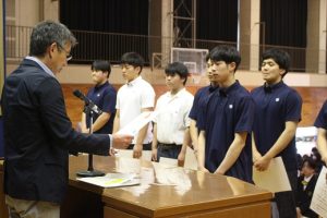 令和７年度納め式が行われました。