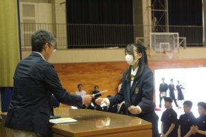 令和７年度納め式が行われました。