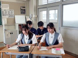 第9回山梨県高校生英語ディベート大会が行われました。