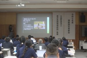 令和７年度理数科　理数探究発表会が行われました。