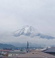 🗻富士山に雪が降りました🗻