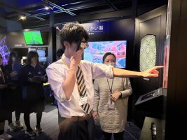 令和７年度第２回理数科企業見学会が行われました。