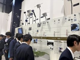 令和７年度第２回理数科企業見学会が行われました。