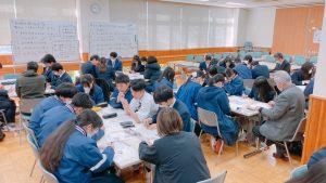 2年生の学びを紹介します! ― 「よのなか科」2025（第1回～第2回）