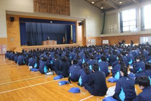 令和７年１２月２５日（木）休業前集会が行われました。