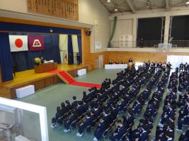 令和７年度 第７６回卒業証書授与式が行われました。