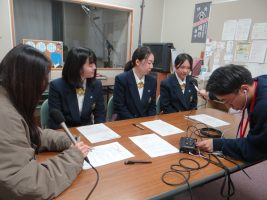 📻スケート部と放送部が甲府のラジオ局 FM FUJI のラジオ番組『みらいterminal』の取材を受けました。📻